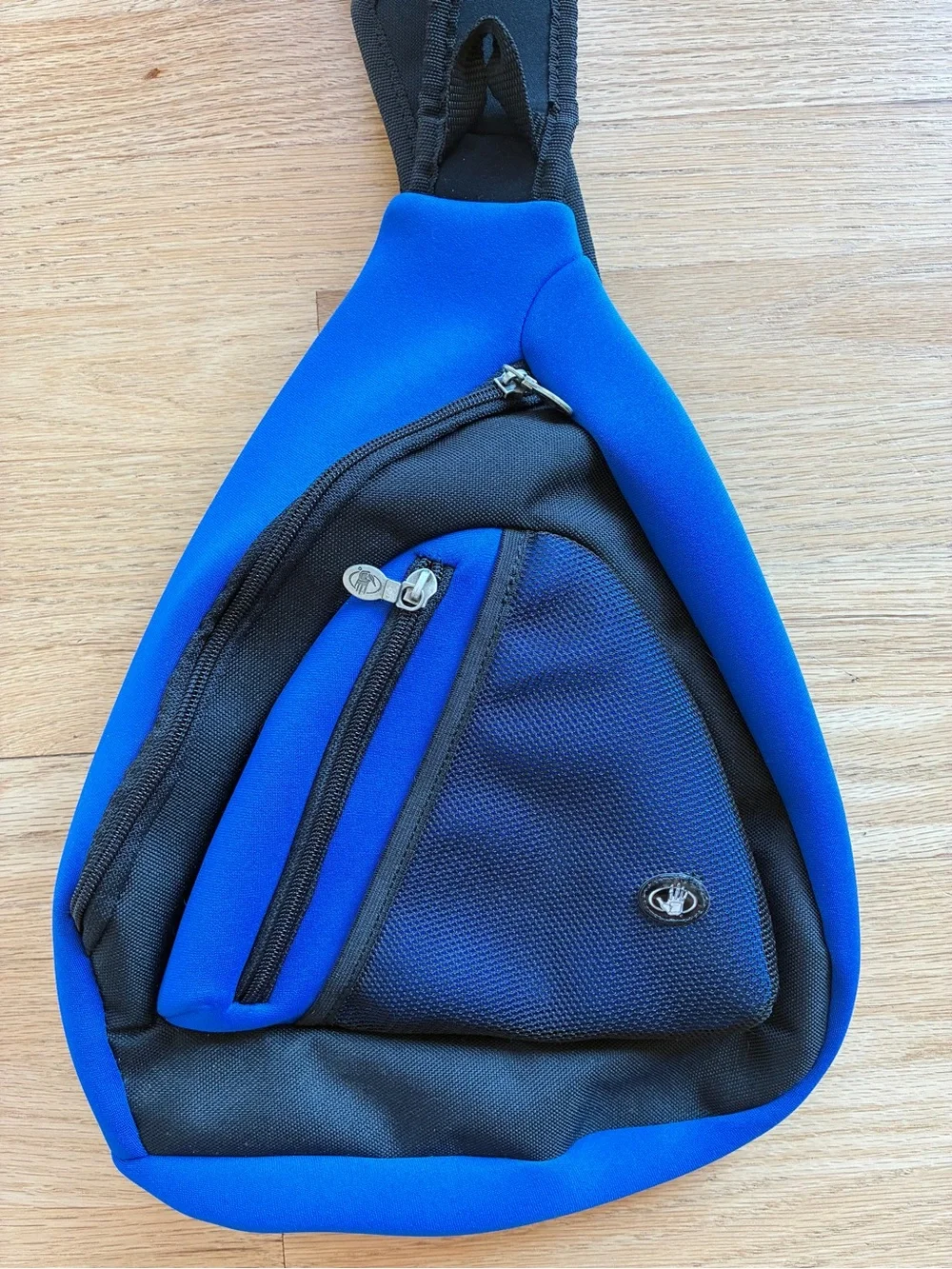Vintage Body GloveBlue Neoprene Triangular Sling Bag Backpack Rare 80s/90s Y2K